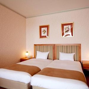 Deluxe Triple Room Sea View Private Bathroom non smoking